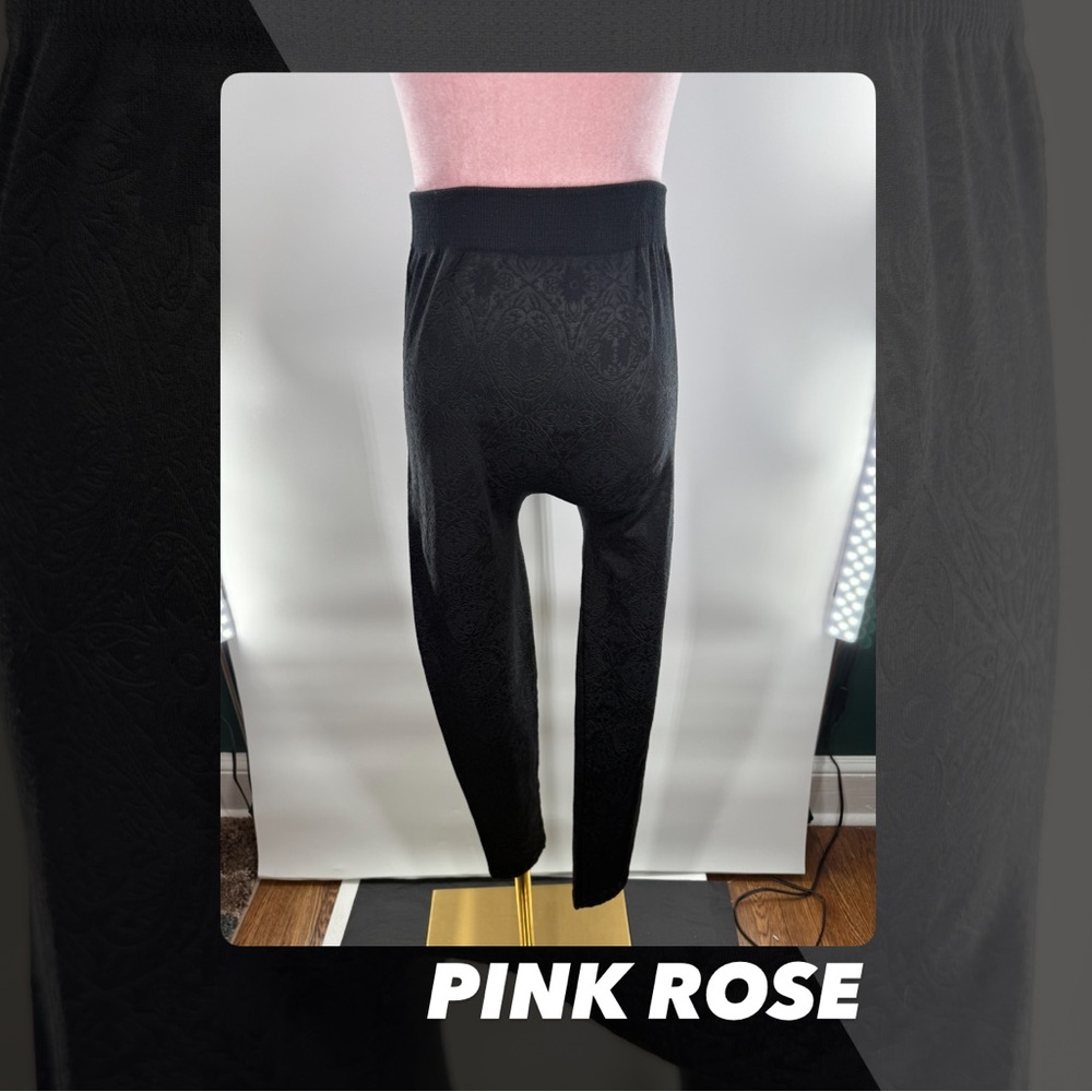 EUC Pink Rose Jacquard Fleece Lined Leggings